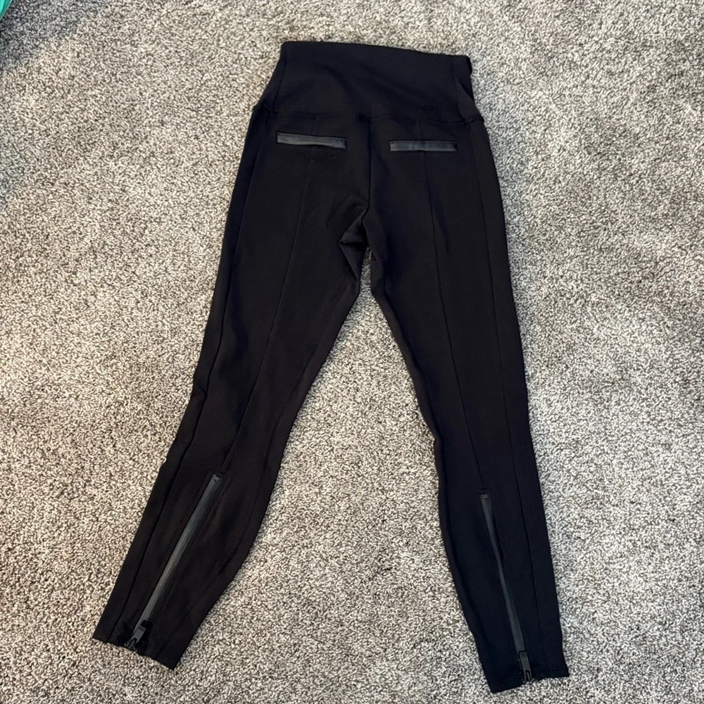 Alo Yoga Airbrush High-Waist 7/8 Motocon Legging - Black Size Small